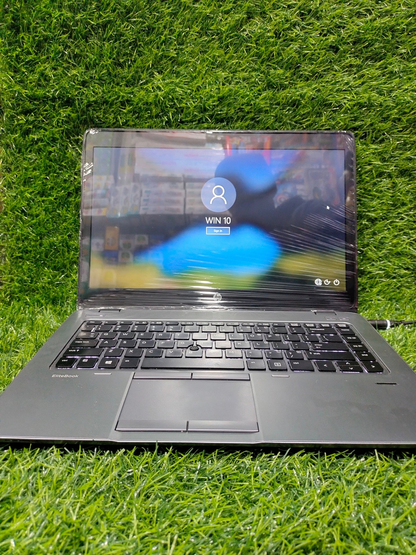 HP EliteBook 840 G2 Notebook PC - Intel Core i5 5th Gen 5200U - 8GB RAM, 256GB SSD - 14inch Screen Display Like A New Laptop