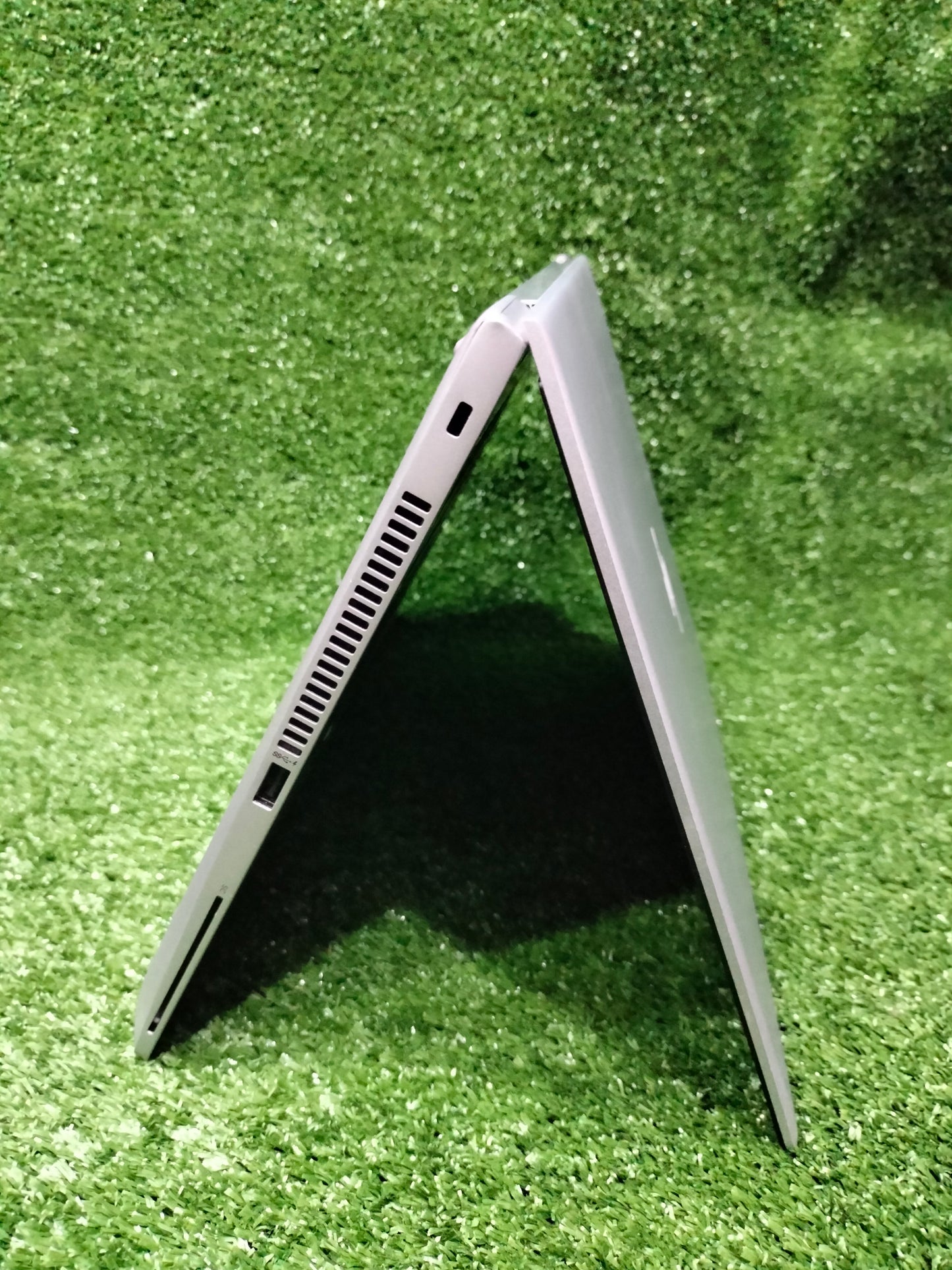 HP Elitebook 830 G6 Core i5 8th Gen, 8GB, 256GB SSD,13.3″ FHD IPS LED Like A New Laptop