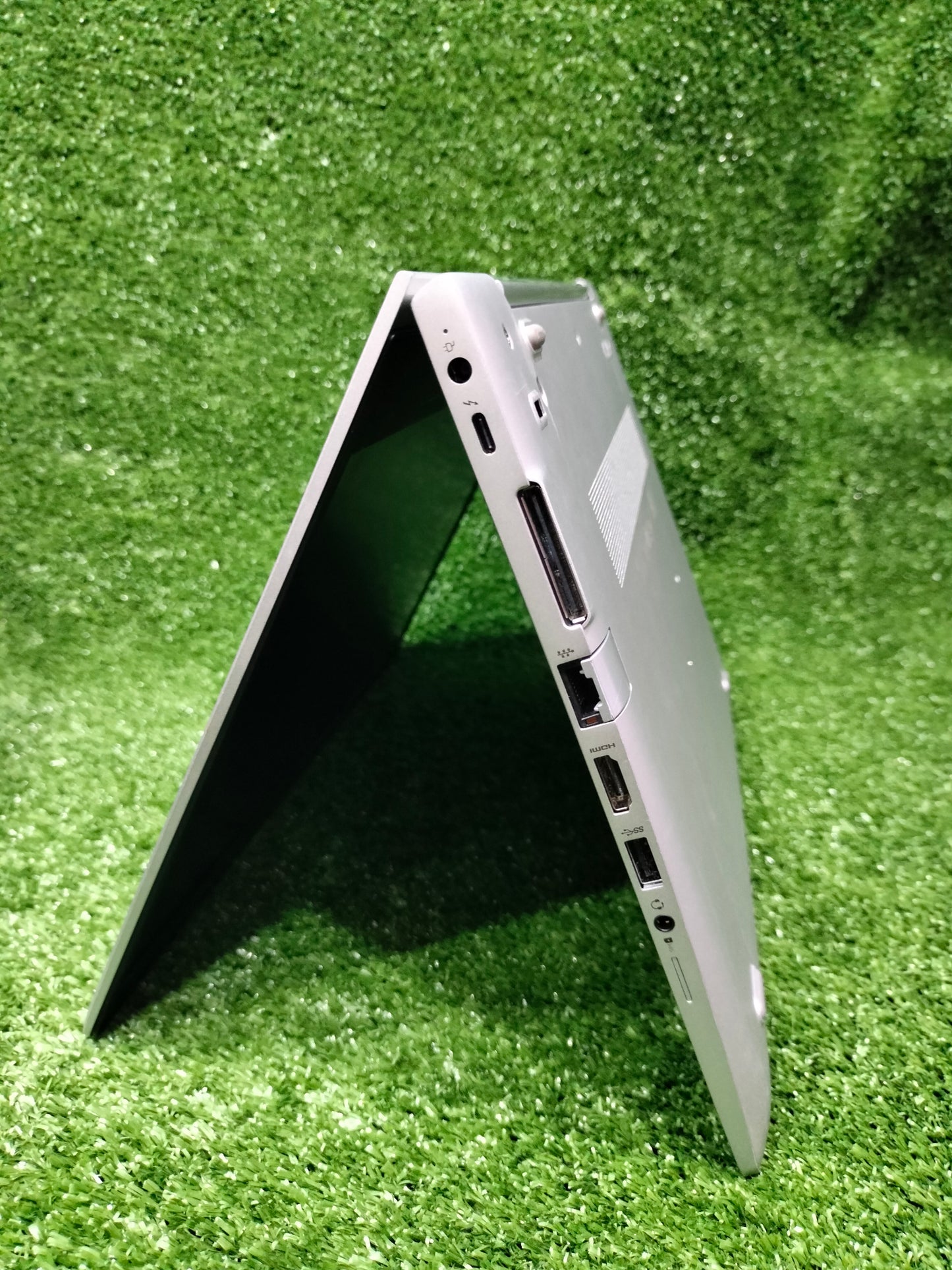 HP Elitebook 830 G6 Core i5 8th Gen, 8GB, 256GB SSD,13.3″ FHD IPS LED Like A New Laptop