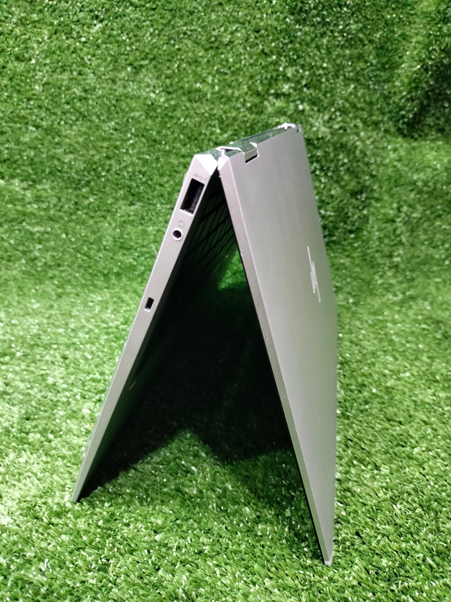 HP EliteBook x360 1040 G7, 10th Gen Core i7, 16GB 512GB SSD 13.3" FHD 1080 IPS UltraSlim, Touchscreen Backlit KB FP Reader Like A New Laptop
